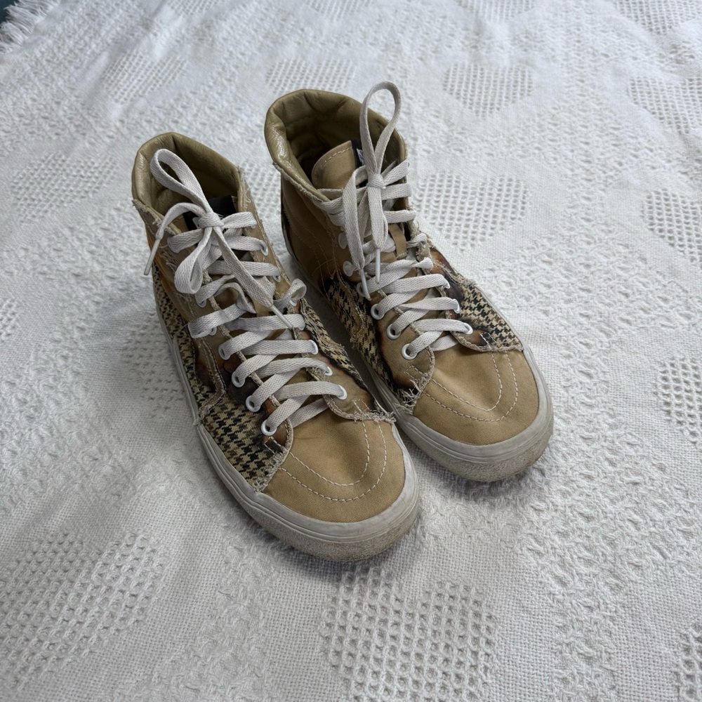Vans Sk8-Hi Bolt Big Reveal Taos Taupe Beige Tan (Men's 8.5, Women’s 10)